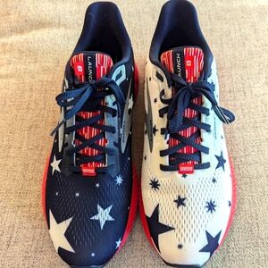 Men's USA Brooks Launch 8. Size 9.5
